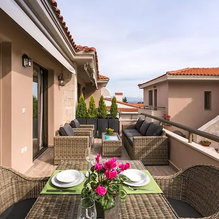Kassandra Village *